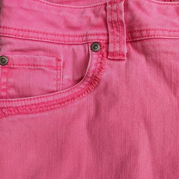 SONOMA Capri Jeans Knee Length Stretch Low Rise Embroidered Hot Pink Size 8P - Picture 4 of 13